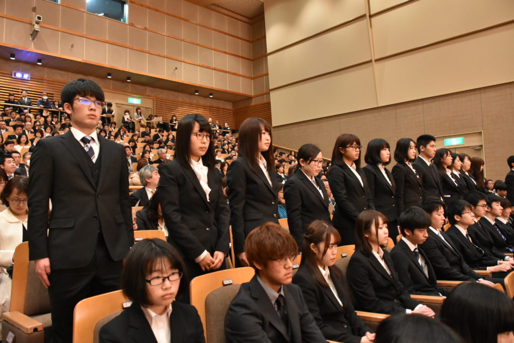 19年度 入学式を挙行しました 青森公立大学 Aomori Public University